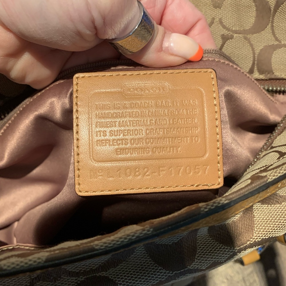 Excellent condition coach bag!!! - Picture 8 of 14